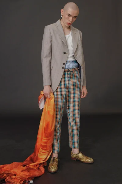 Look 36